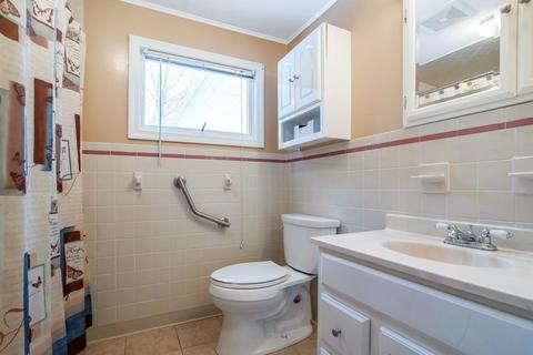 124 Joan St, Springfield, MA 01129 photo 19