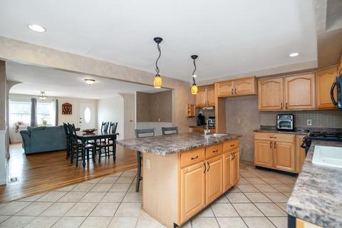 124 Joan St, Springfield, MA 01129 photo 26