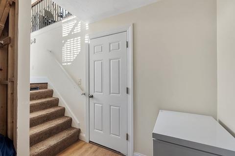 10 Paradox Dr, Worcester, MA 01602 photo 34