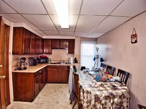1244 Pleasant St, Fall River, MA 02723 photo 31