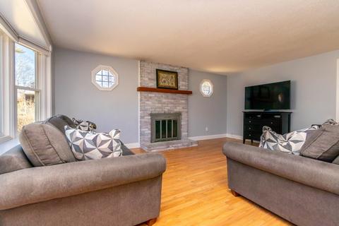 3 Dinahs Way, Wareham, MA 02571 photo 5