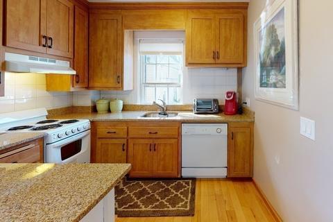18 Waldron Ct, Marblehead, MA 01945 photo 34