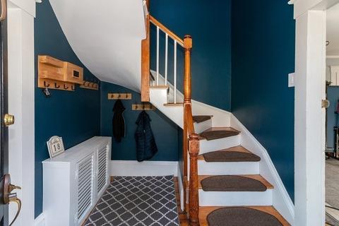 18 Waldron Ct, Marblehead, MA 01945 photo 4