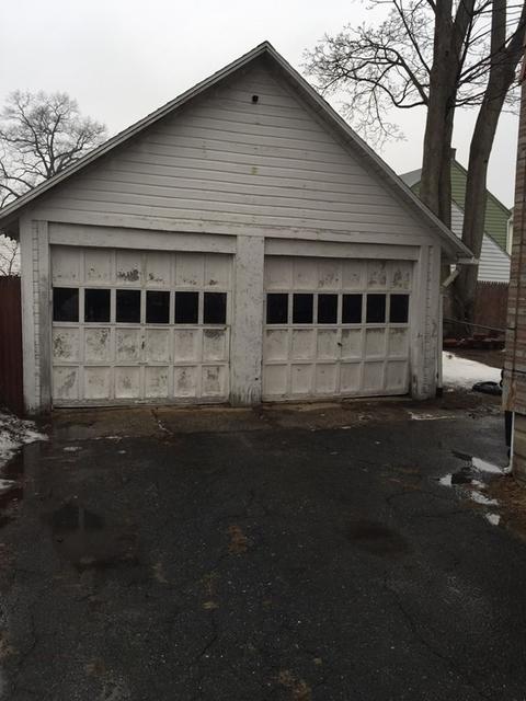 74 Duryea St, Springfield, MA 01104 photo 2