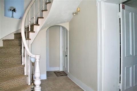 20 Park St, Ware, MA 01082 photo 8