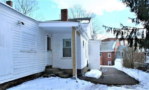20 Park St, Ware, MA 01082 photo 6