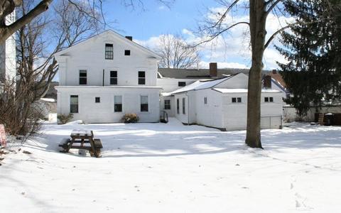20 Park St, Ware, MA 01082 photo 7