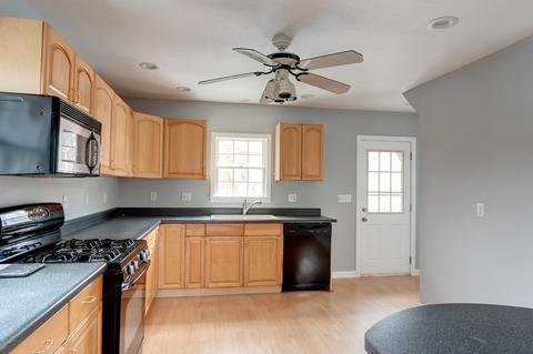 2 Umbagog Dr, Worcester, MA 01604 photo 3