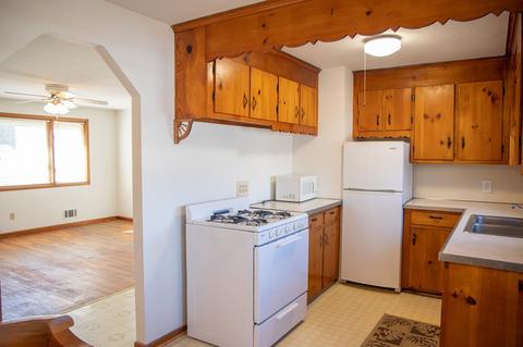 405 Chicopee St, Chicopee, MA 01013 photo 12