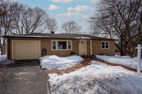 15 Nancy Dr, Webster, MA 01570 photo 1