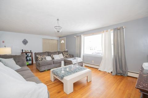 15 Nancy Dr, Webster, MA 01570 photo 3
