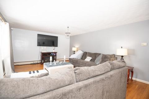15 Nancy Dr, Webster, MA 01570 photo 4