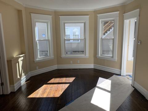 104 Pasadena St, Springfield, MA 01108 photo 9