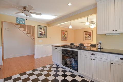 32 Witham St #A, Gloucester, MA 01930 photo 10