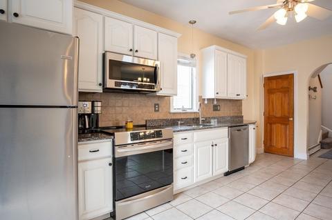16 Myrtle St, Everett, MA 02149 photo 9