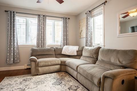 16 Myrtle St, Everett, MA 02149 photo 4