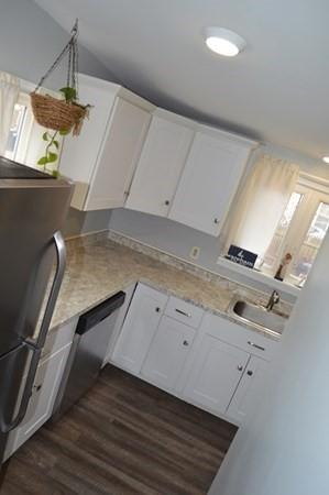 58 Choctaw Dr, Buzzards Bay, MA 02532 photo 6