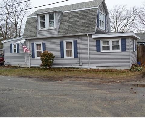 58 Choctaw Dr, Buzzards Bay, MA 02532 photo 4