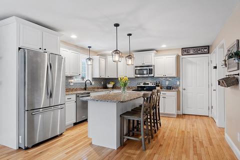 53 Colt Ln, Epping, NH 03042 photo 13