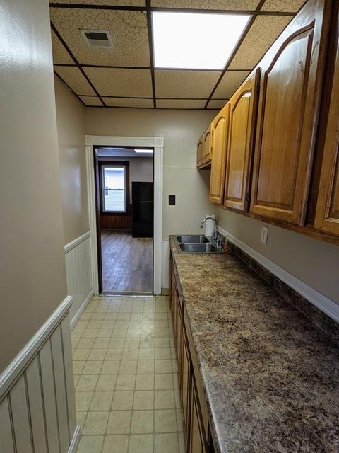 26 Mendon St, Worcester, MA 01604 photo 9