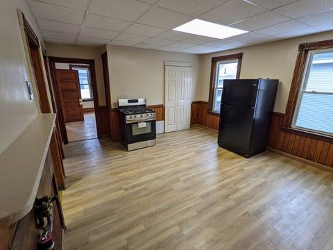 26 Mendon St, Worcester, MA 01604 photo 6