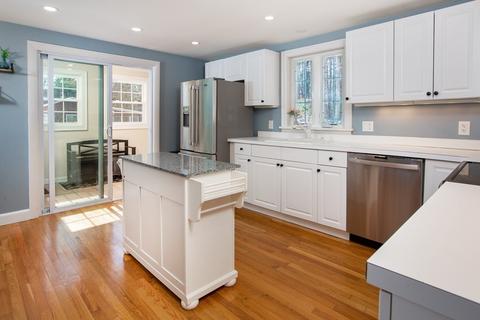 42 Pleasant St, North Reading, MA 01864 photo 2