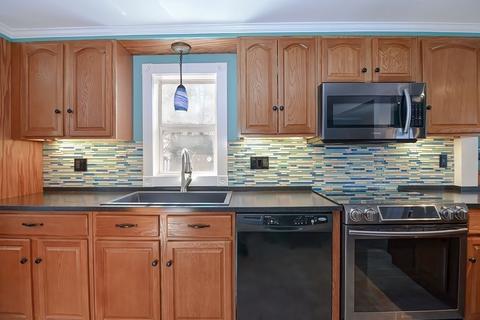 149 Maple St, Warren, MA 01083 photo 10