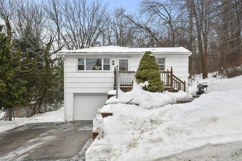 96 Derby St, Worcester, MA 01604 photo 1