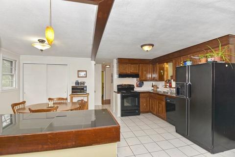 96 Derby St, Worcester, MA 01604 photo 10
