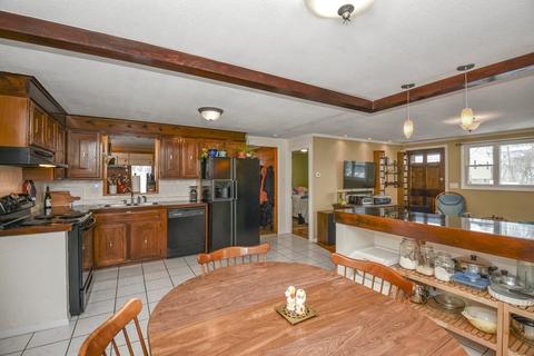 96 Derby St, Worcester, MA 01604 photo 9