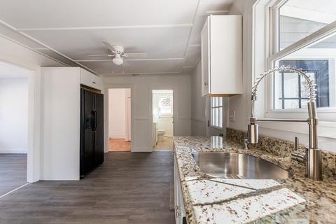 826 Main St, Wareham, MA 02571 photo 6