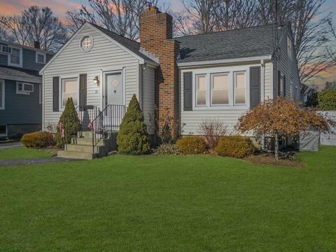 21 Circular Ave, Natick, MA 01760 photo 17