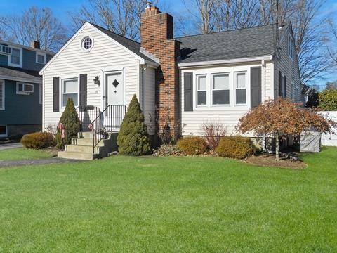 21 Circular Ave, Natick, MA 01760 photo 1