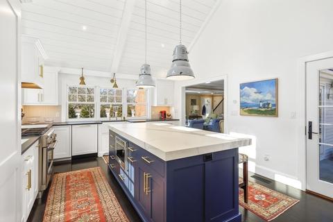 62 School St, Hingham, MA 02043 photo 4