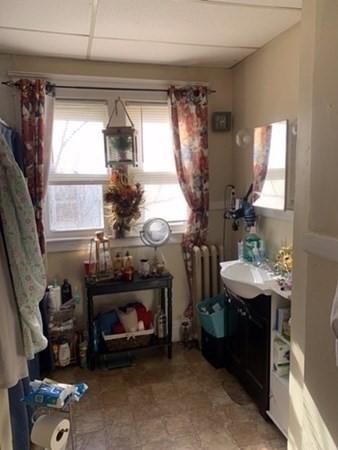 77 E Alvord St, Springfield, MA 01108 photo 15