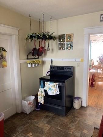 77 E Alvord St, Springfield, MA 01108 photo 17