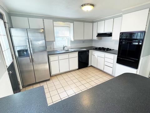 31 Farrington Ave, Dedham, MA 02026 photo 3
