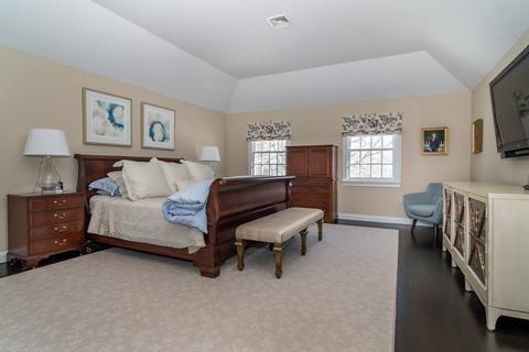 81 Monadnock Rd, Wellesley, MA 02481 photo 14