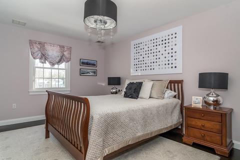 81 Monadnock Rd, Wellesley, MA 02481 photo 17