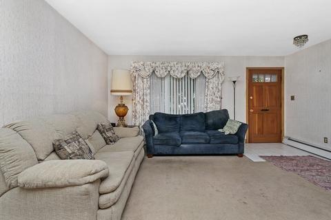 39 Beacon St, Everett, MA 02149 photo 3