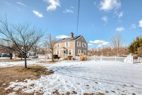 386 Roosevelt, Springfield, MA 01118 photo 2