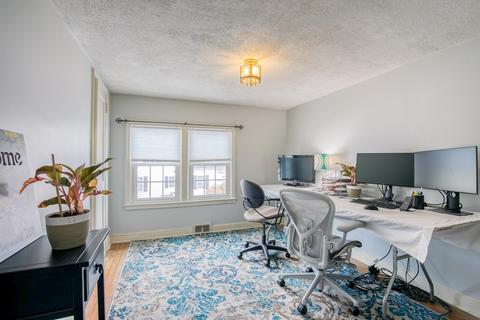 386 Roosevelt, Springfield, MA 01118 photo 16