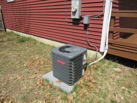 39 Crestmont St, Springfield, MA 01108 photo 28