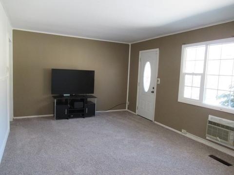 39 Crestmont St, Springfield, MA 01108 photo 7