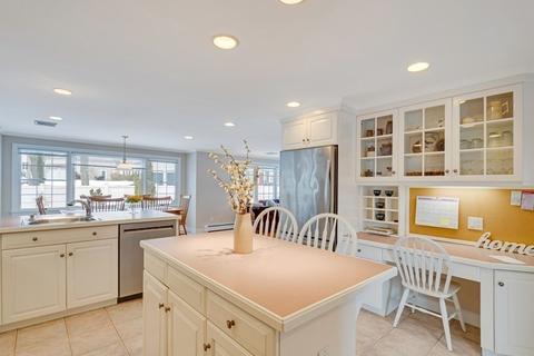 32 Lancaster Rd, Needham, MA 02492 photo 9