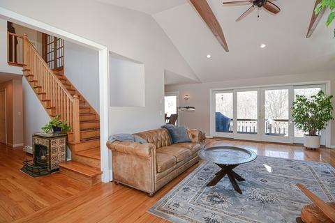 89 Mowry St, Mendon, MA 01756 photo 7