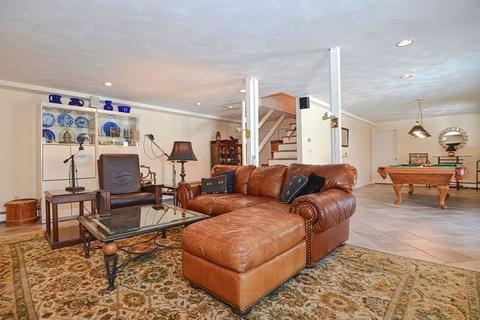 89 Mowry St, Mendon, MA 01756 photo 25