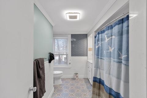 877 Washington St, Gloucester, MA 01930 photo 7