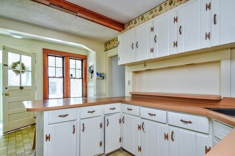 19 Mendon St, Upton, MA 01568 photo 4