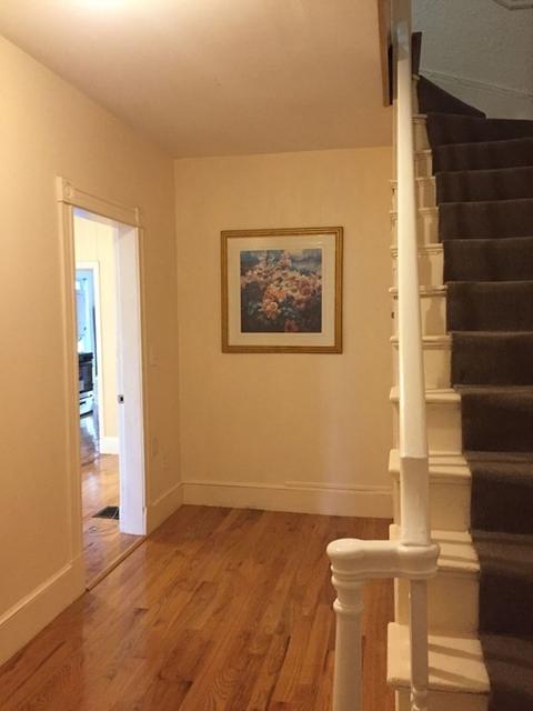 23 Thorndike St, Everett, MA 02149 photo 4